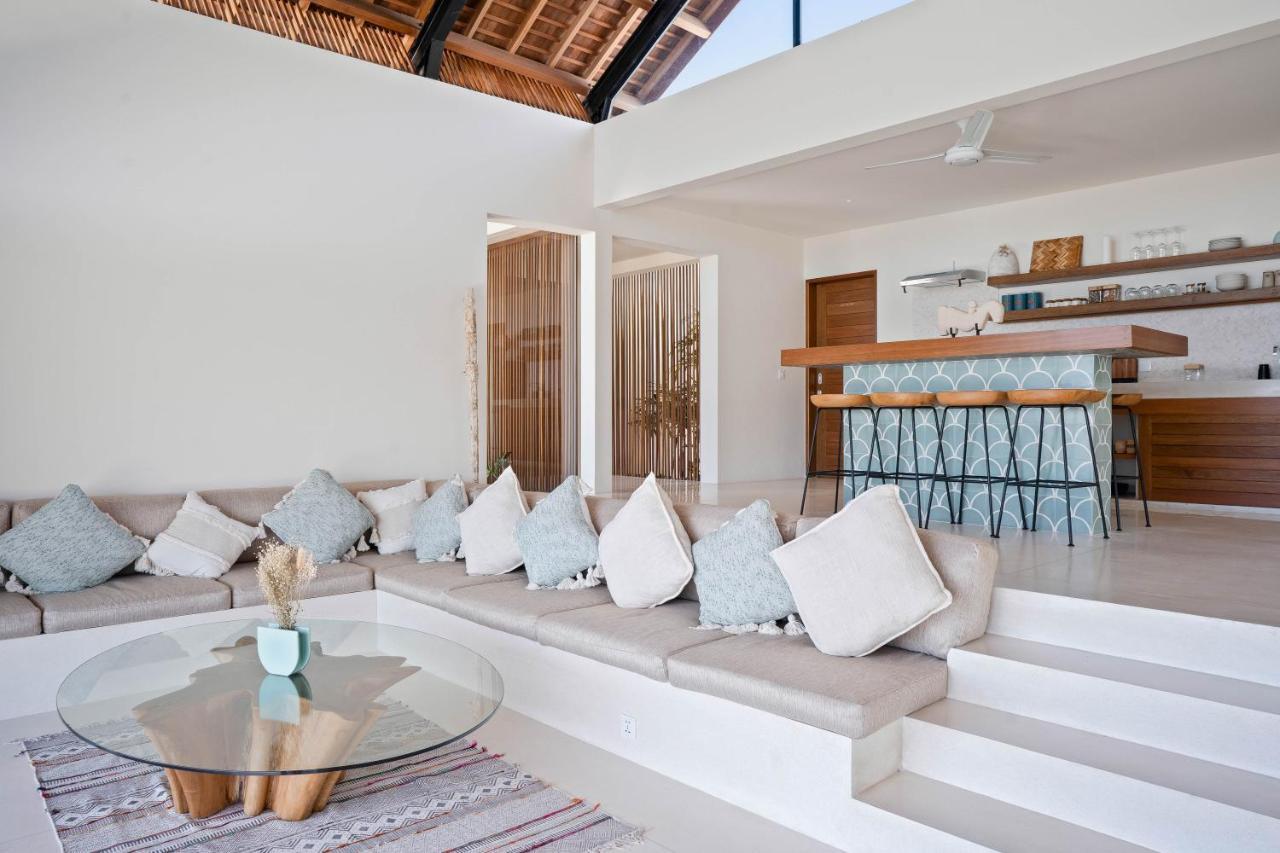 Luxury Ocean View Villas With Private Cook And Free Gym Membership Kuta (Lombok) Exterior foto