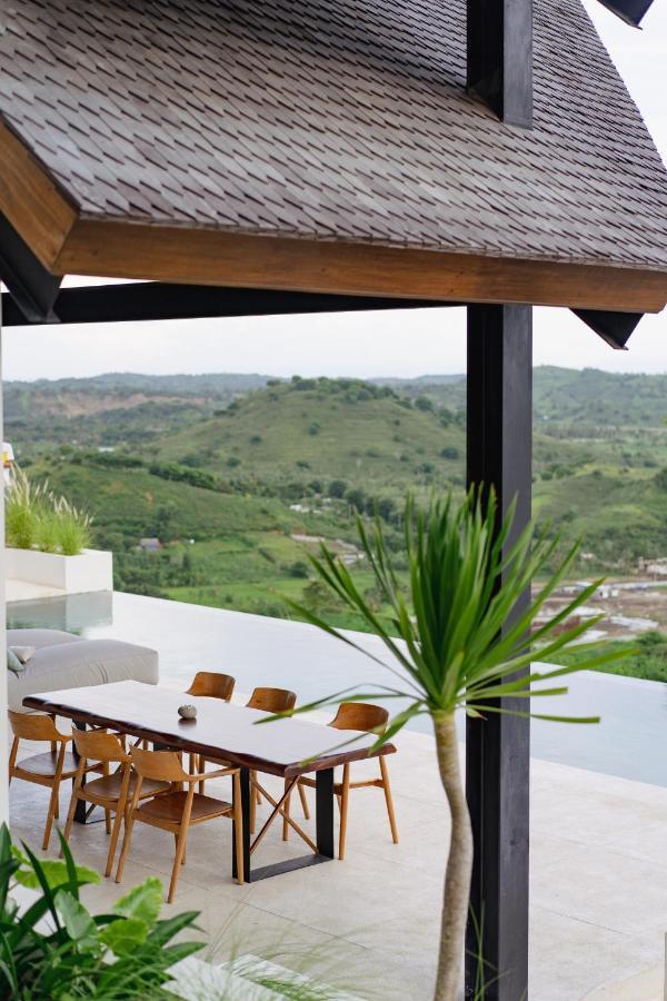Luxury Ocean View Villas With Private Cook And Free Gym Membership Kuta (Lombok) Exterior foto