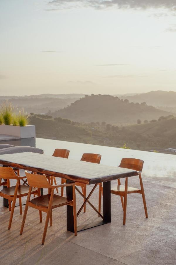 Luxury Ocean View Villas With Private Cook And Free Gym Membership Kuta (Lombok) Exterior foto
